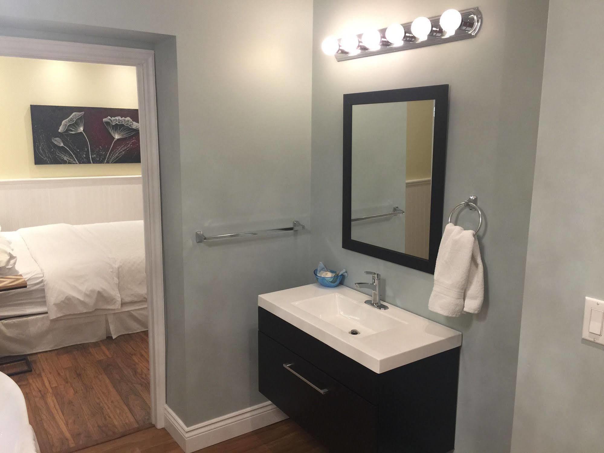 Grey Rose Suites Hanover Exteriör bild